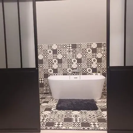 La Folie 20 Hon-Hergies